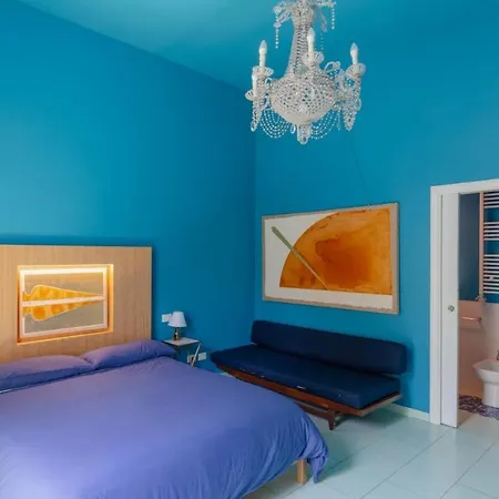 Guest house Tarshito Gallery House *
