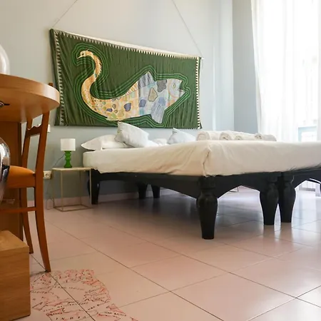 Tarshito Gallery House Maison d'hôtes 4*