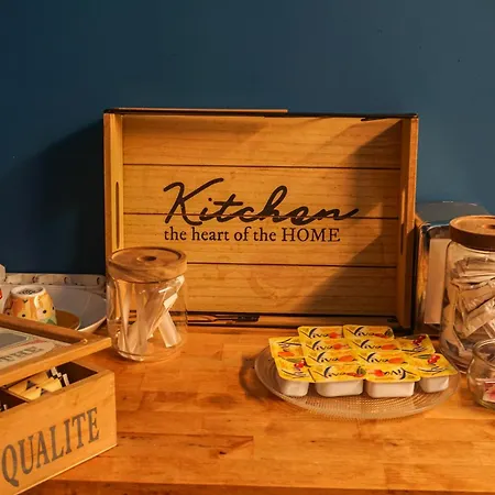 Tarshito Gallery House 4* Rome