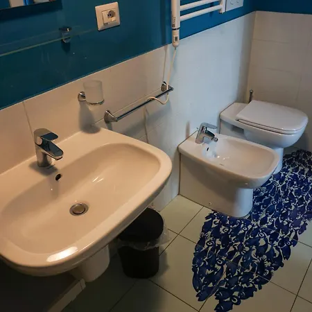 Tarshito Gallery House 4* Rome