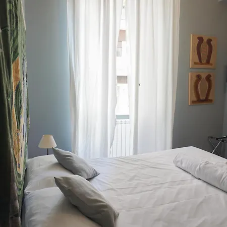 Tarshito Gallery House 4*