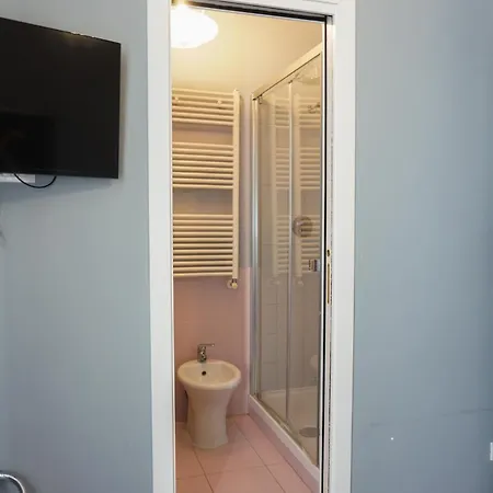 Tarshito Gallery House