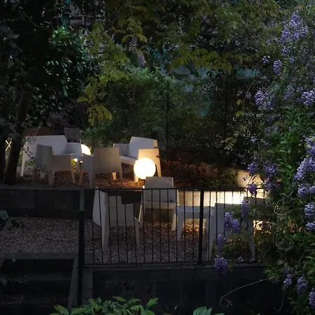 Tarshito Gallery House