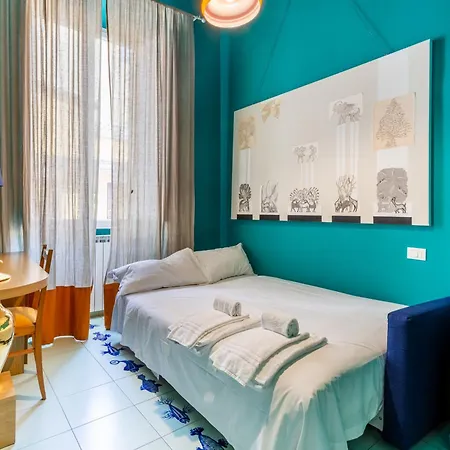 Tarshito Gallery House