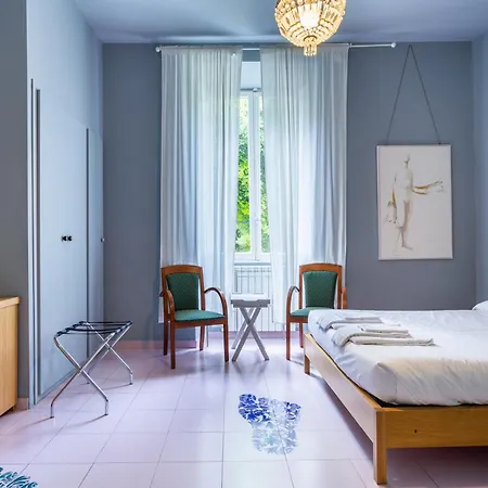 Tarshito Gallery House 4* Rome