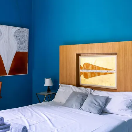 Tarshito Gallery House