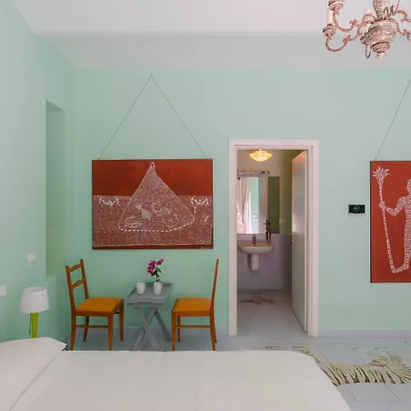 Tarshito Gallery House Rzym