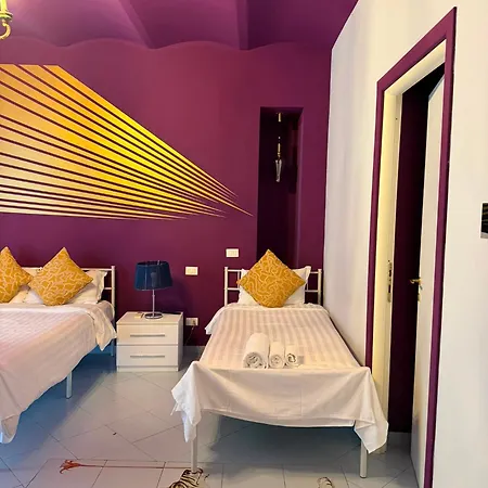 Tarshito Gallery House 4* Rzym