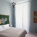 Tarshito Gallery House 4*
