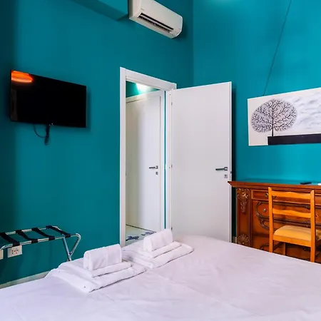 Casa de hóspedes Tarshito Gallery House 4*