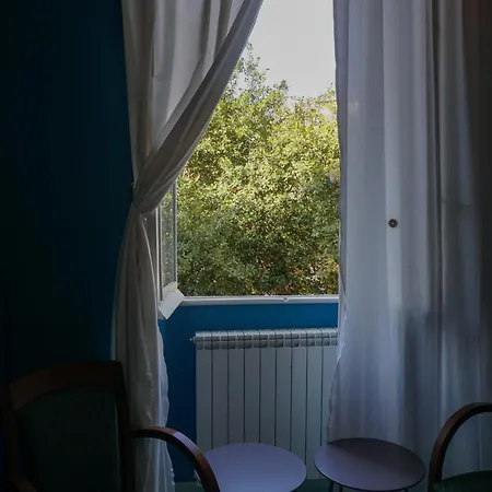 Vendégház Tarshito Gallery House *